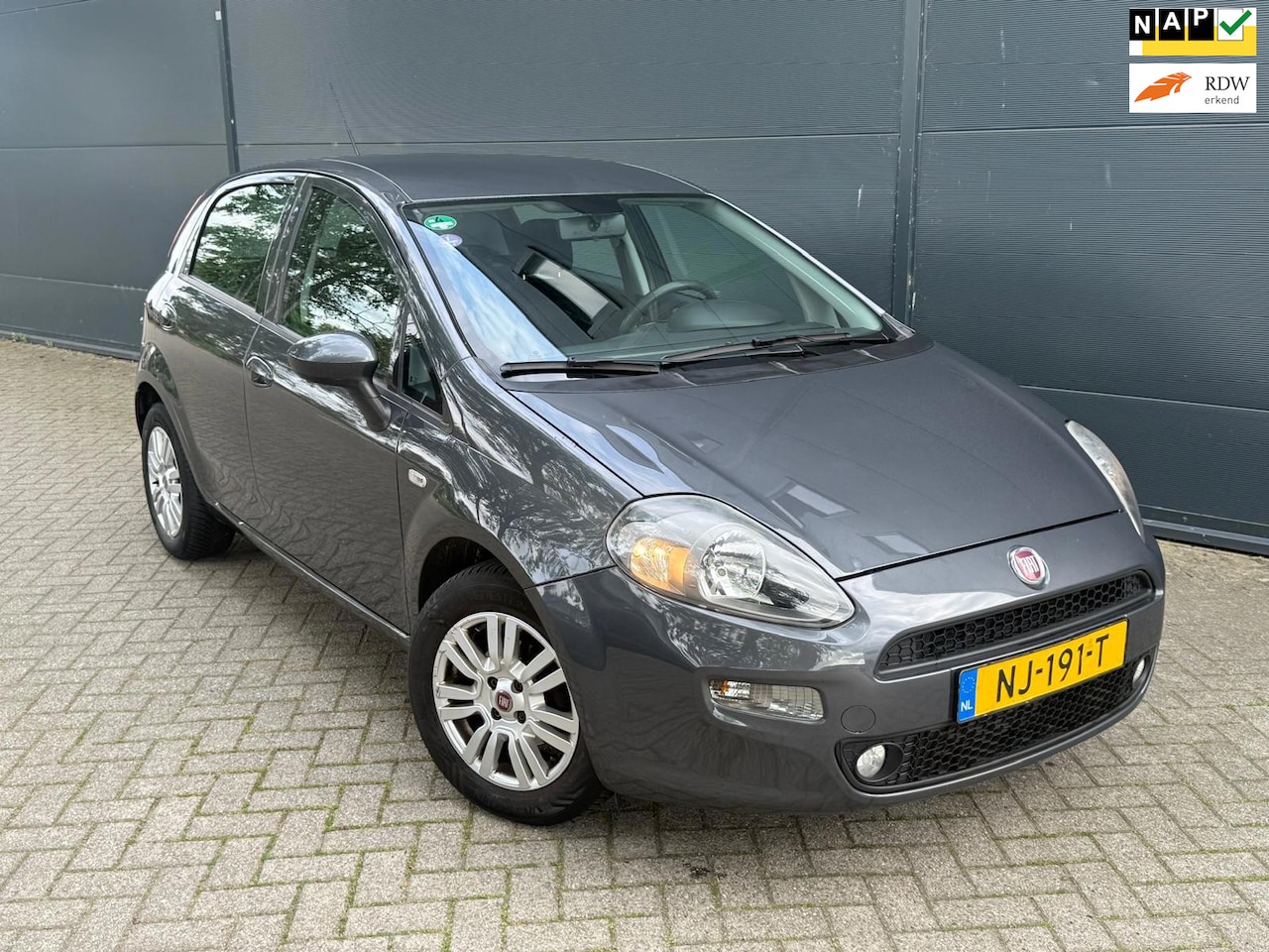 Fiat Punto Evo - 0.9 TwinAir Lounge/Airco/cruise/bleutooth/parksensoren - AutoWereld.nl