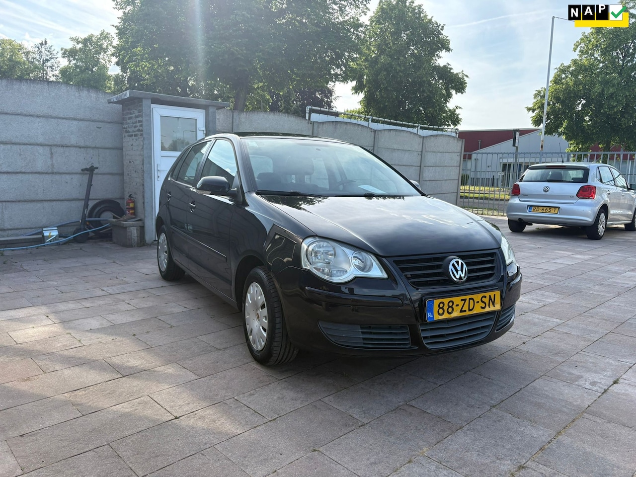 Volkswagen Polo - 1.4-16V Optive|NAP|Airco|Cruise - AutoWereld.nl