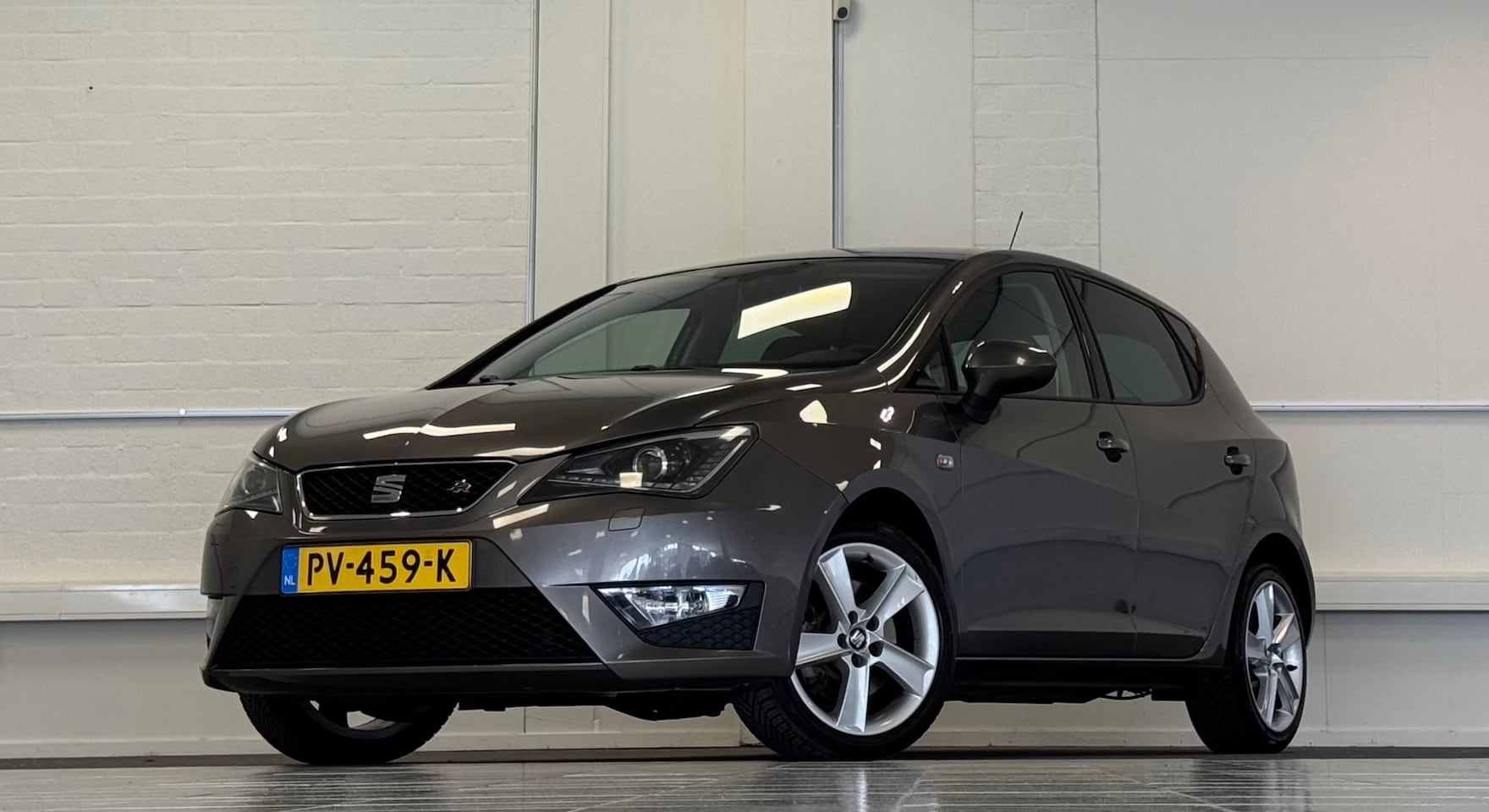 SEAT Ibiza - 1.0 EcoTSI FR Connect Automaat Camera Leer Navi Mooi! - AutoWereld.nl
