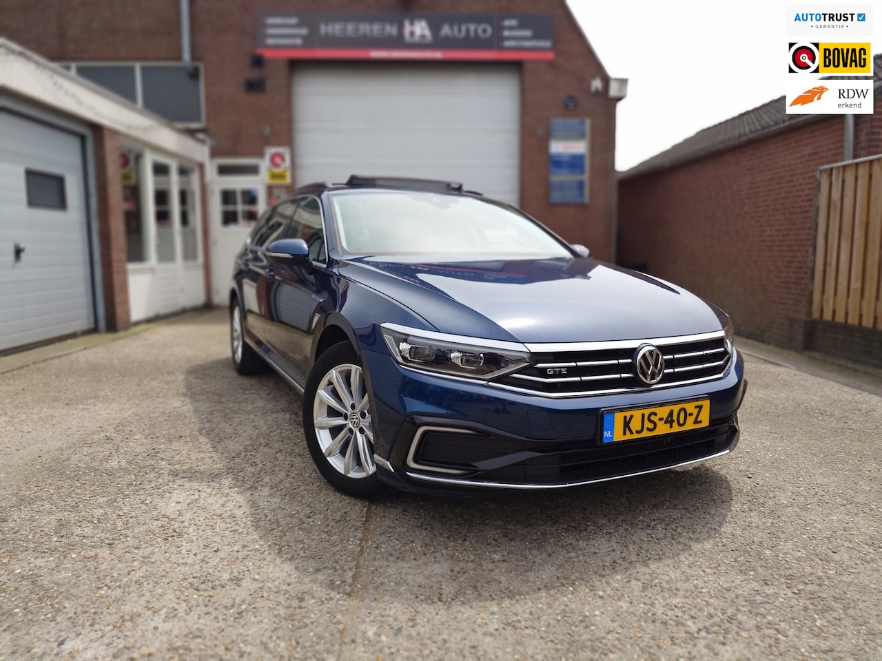 Volkswagen Passat Variant - 1.4 TSI PHEV GTE Business 1.4 TSI PHEV GTE Business, Dealer onderhouden, Panorama, Trekhaak - AutoWereld.nl