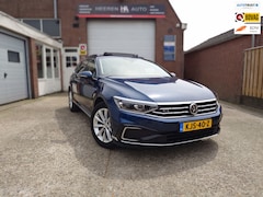Volkswagen Passat Variant - 1.4 TSI PHEV GTE Business, Dealer onderhouden, Panorama, Trekhaak