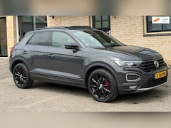 Volkswagen T-Roc - 1.5 TSI DSG Sport R|PANO |CARPLAY|BEATS