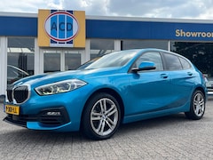 BMW 1-serie - 116i Business Edition | Orig. NL | PanoramaDak | Trekhaak afn. | 17inch Lmv M-sport |
