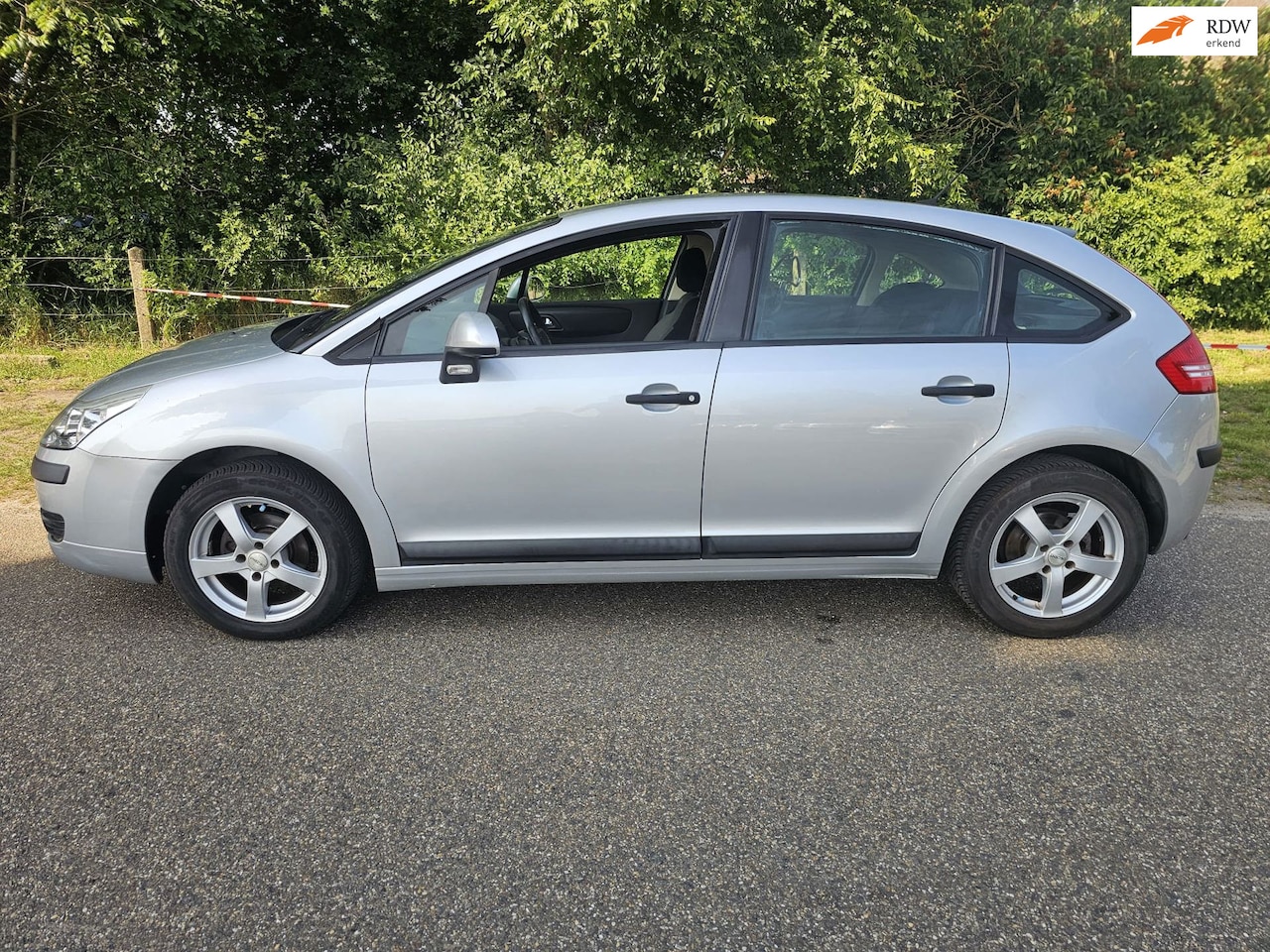 Citroën C4 - 1.4-16V Ligne Prestige 1.4-16V Ligne Prestige - AutoWereld.nl
