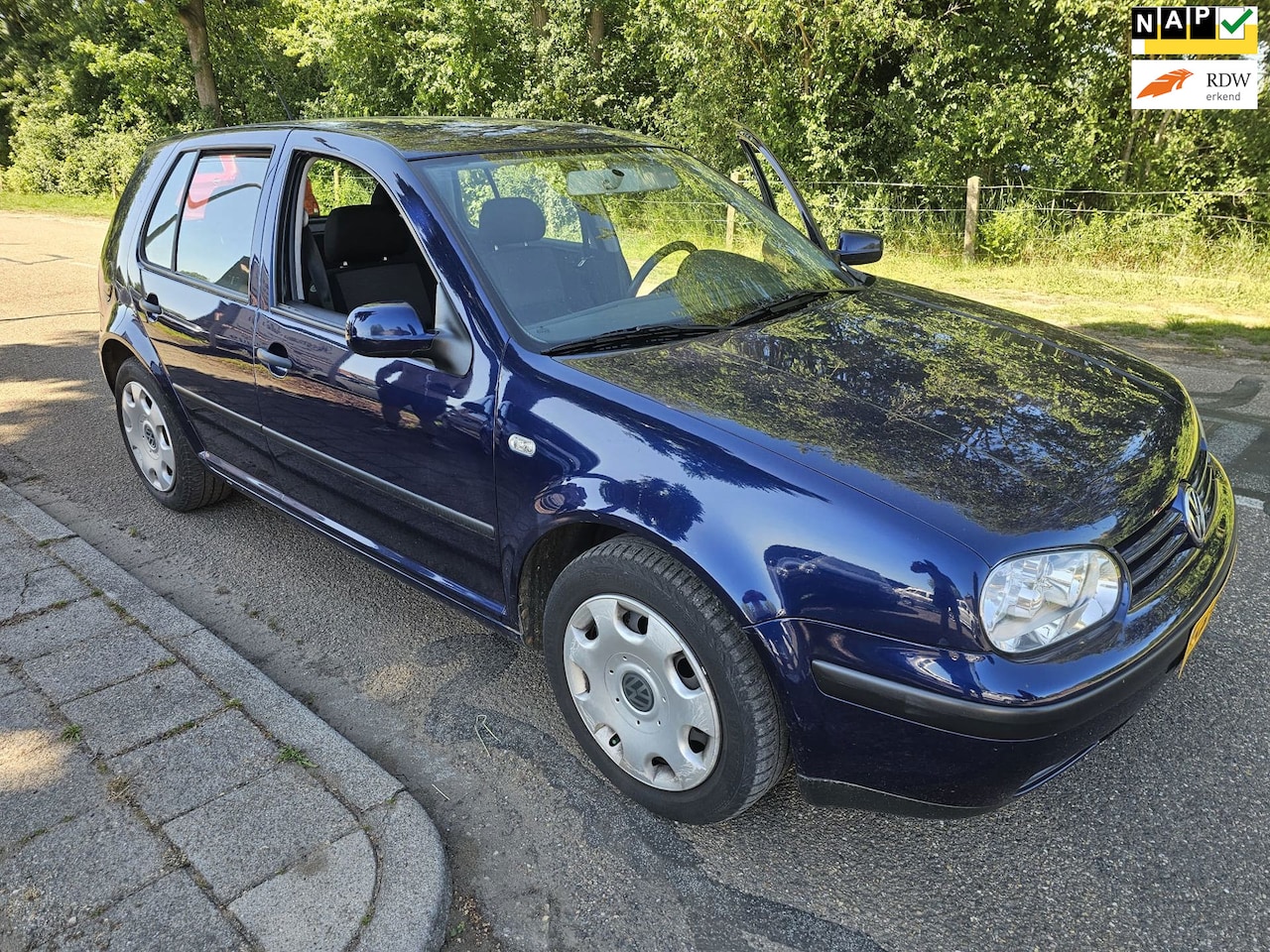 Volkswagen Golf - 1.6-16V Trendline 1.6-16V Trendline - AutoWereld.nl