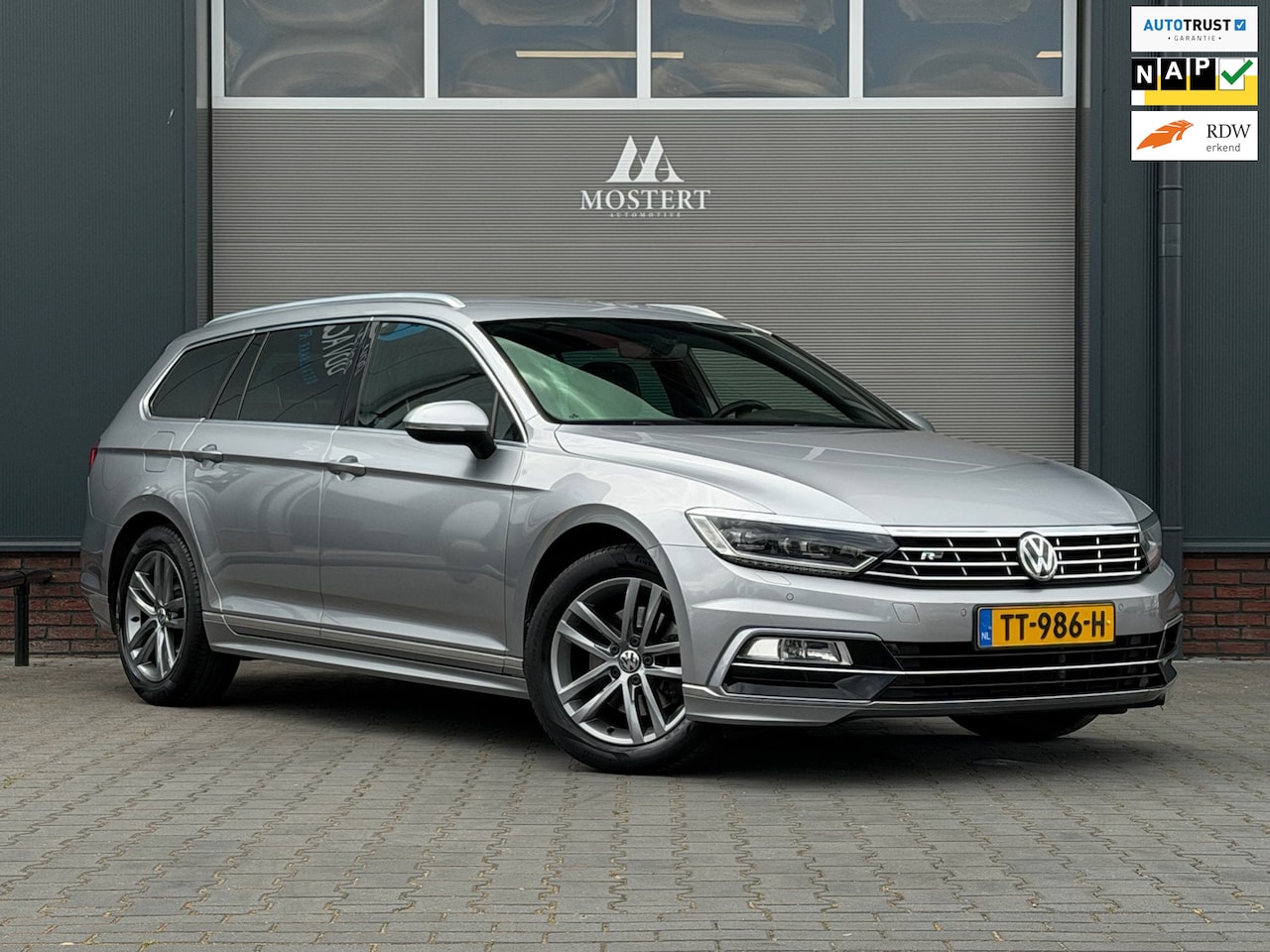 Volkswagen Passat Variant - 1.4 TSI Highline Business R|2018|NAP|2x R-line|Leder|Virtual-cockpit|Stoelverw.|R line|Ada - AutoWereld.nl