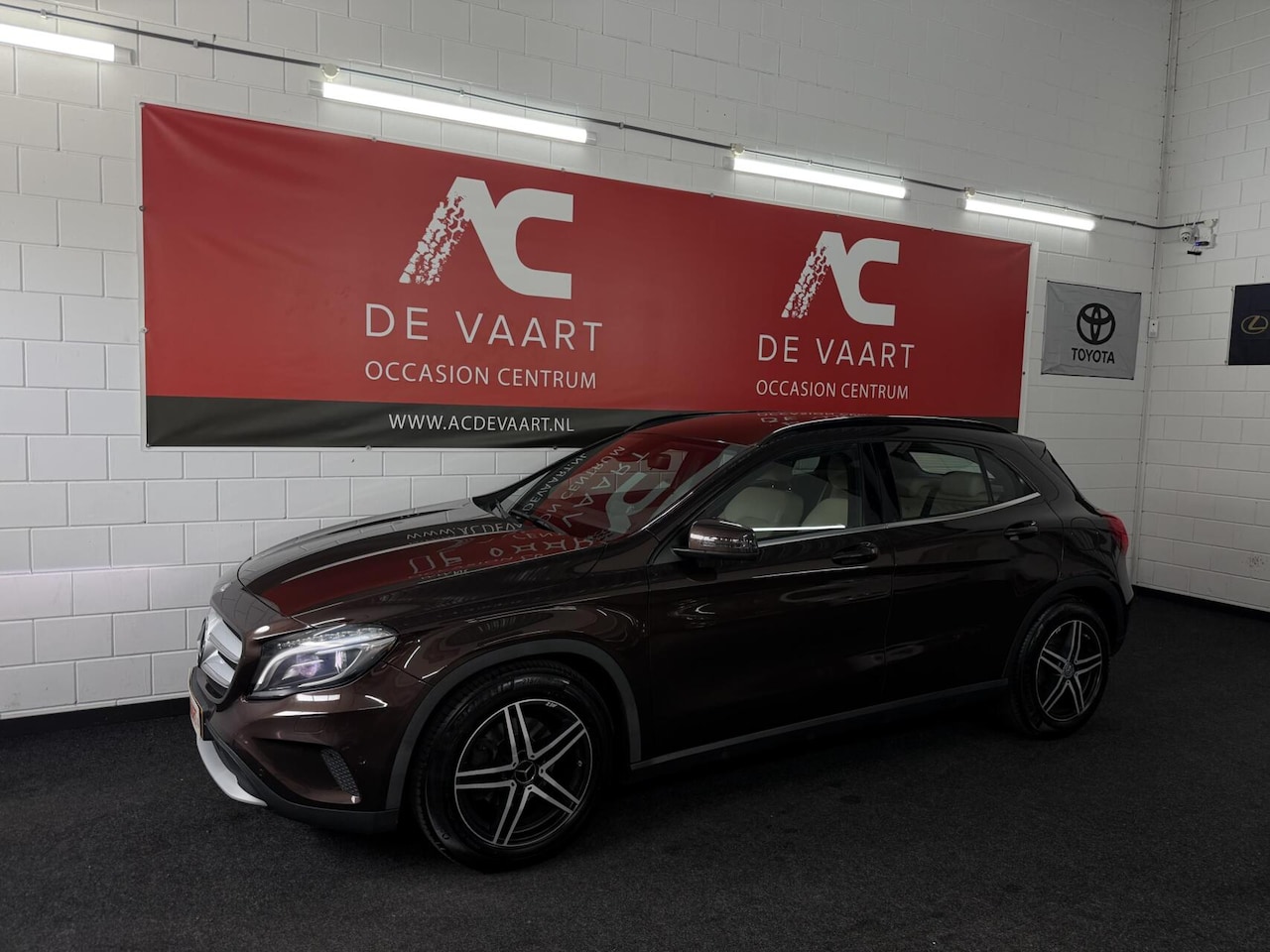 Mercedes-Benz GLA-Klasse - 200 Prestige - AUTOMAAT/NAVI/LEER/XENON - AutoWereld.nl