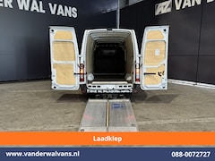 Renault Master - 2.3 dCi 131pk L4H2 Euro6 Airco | Laadklep | LED | Cruisecontrol Bijrijdersbank