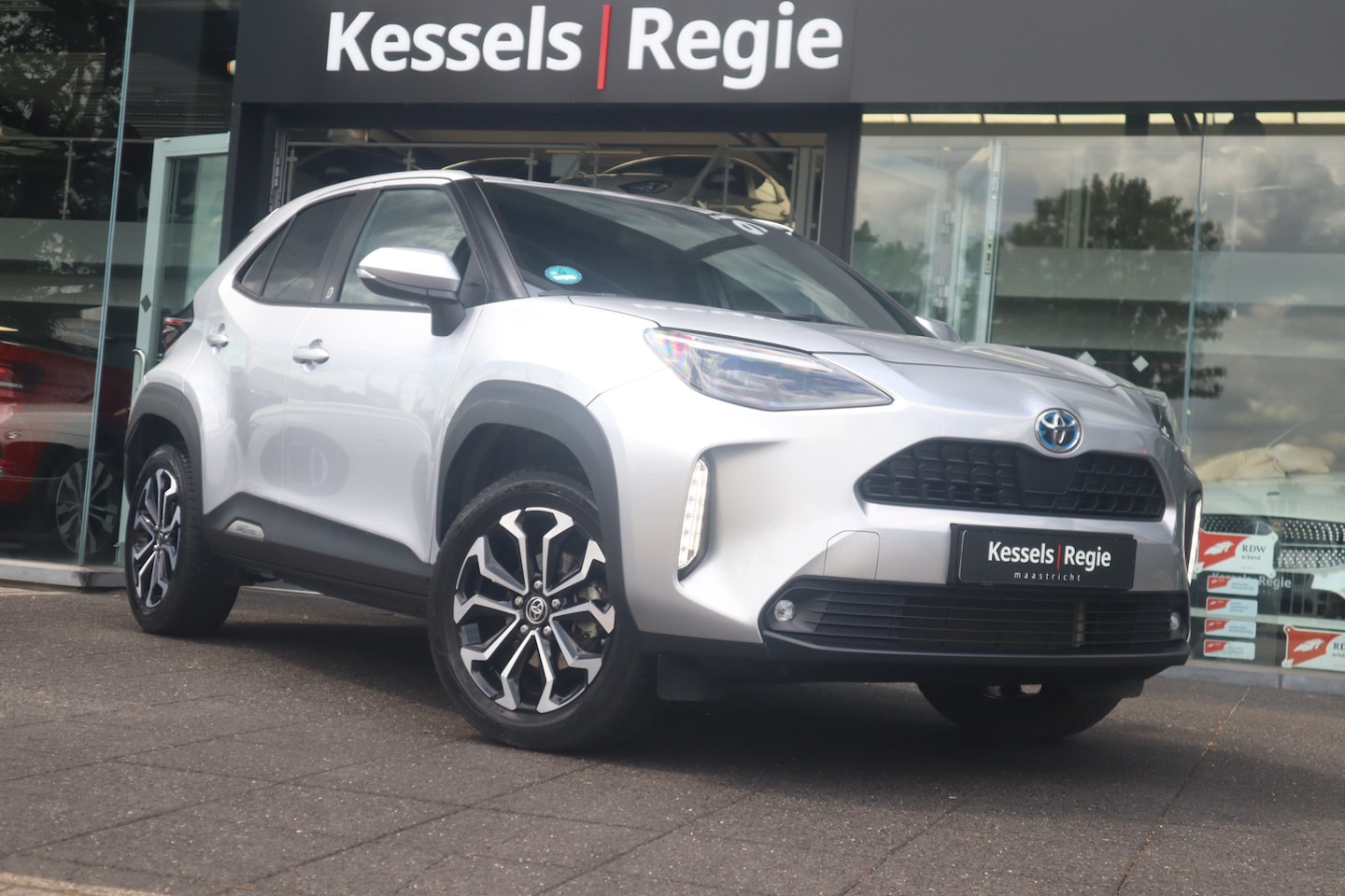 Toyota Yaris Cross - 1.5 Hybrid Team | ACC | Keyless | LED | CarPlay | 17” - AutoWereld.nl