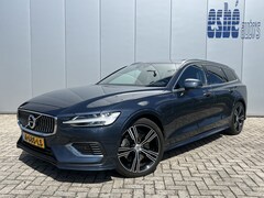 Volvo V60 - 2.0 T6 Recharge AWD Inscription Trekhaak Panoramadak Harman Kardon Audio Pilot Assist ACC