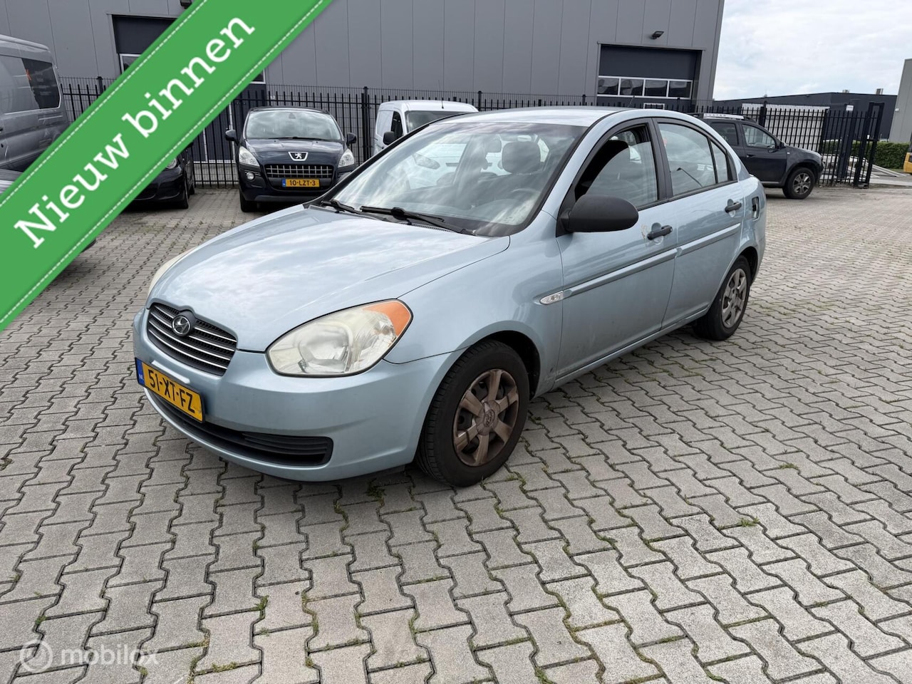 Hyundai Accent - 1.4i Dynamic automaat airco - AutoWereld.nl