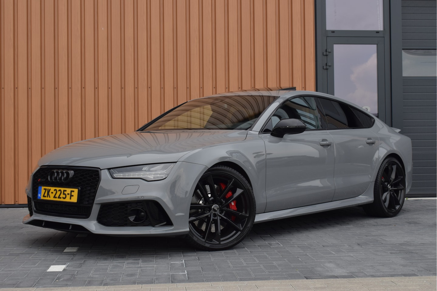 Audi RS7 - 4.0 V8 TFSI 605pk Quattro Performance | Akrapovič | Schuifdak | B&O | HUD | Carbon - AutoWereld.nl
