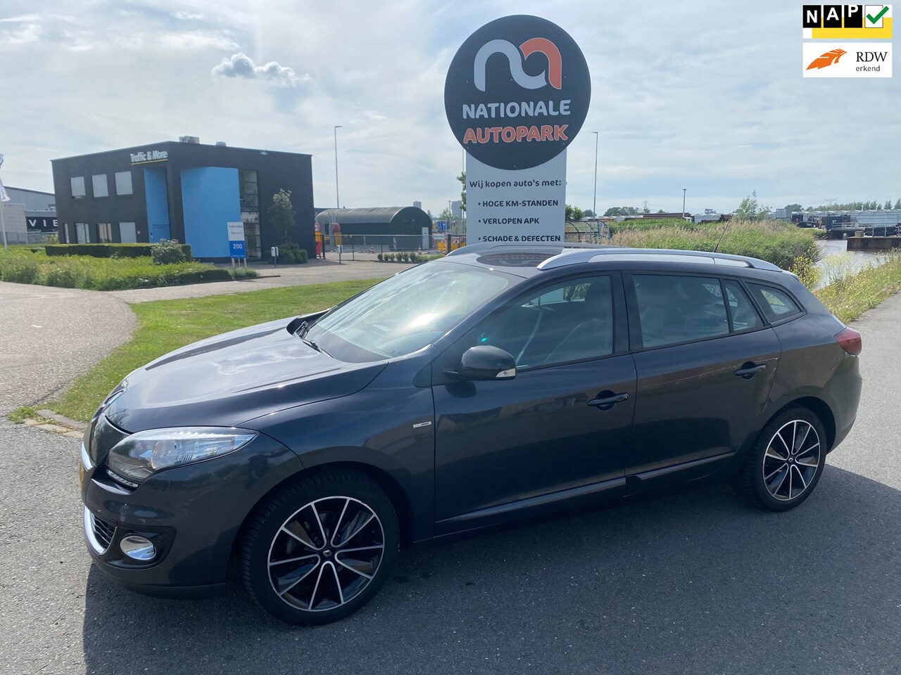 Renault Mégane Estate - 2012 * 1.5 dCi Bose * APK * TOP CAR - AutoWereld.nl