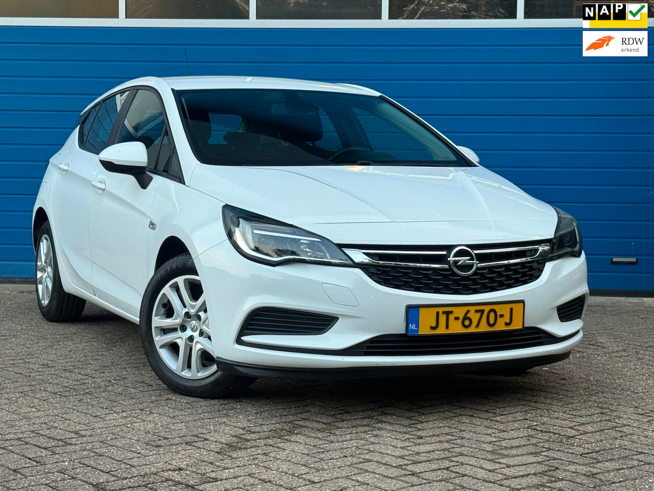 Opel Astra - 1.0 Edition|Airco - AutoWereld.nl