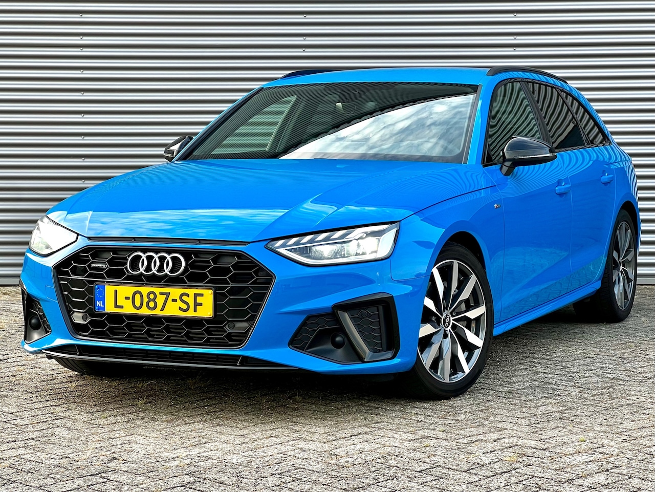 Audi A4 Avant - 40 TFSI quattro S edition Competition Quattro | Dealer Onderhouden | NL-Auto | Virtual Coc - AutoWereld.nl