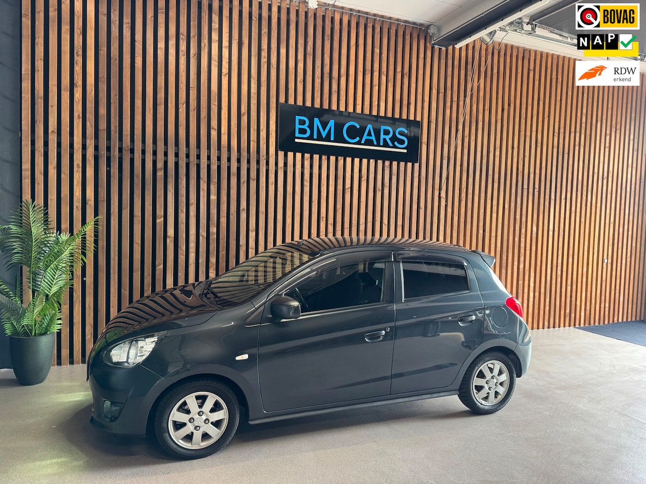 Mitsubishi Space Star - 1.2 Instyle AUTOMAAT AIRCO CAMERA - AutoWereld.nl