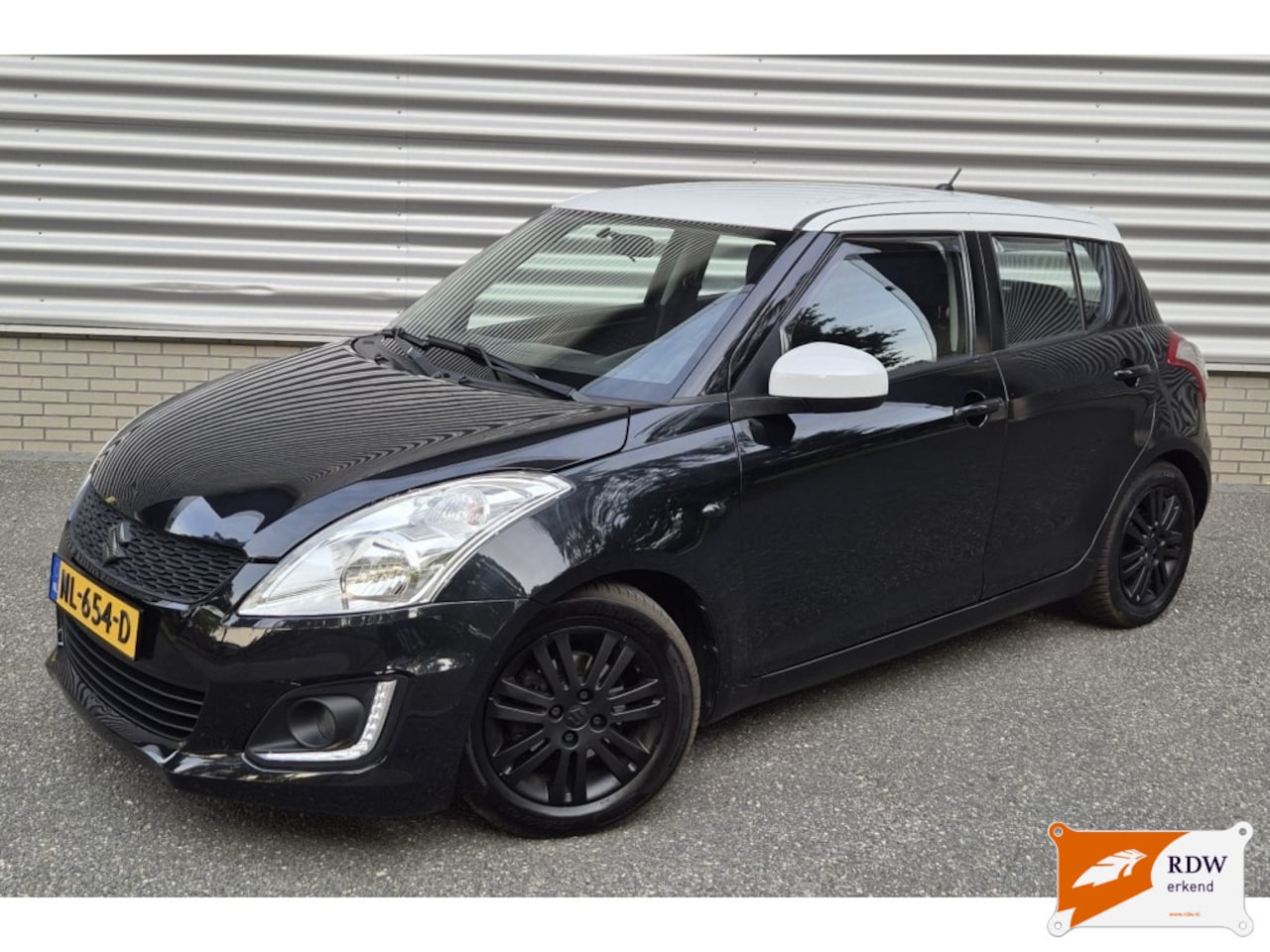 Suzuki Swift - 1.2 Comfort Airco | Cruise | Nwe APK - AutoWereld.nl