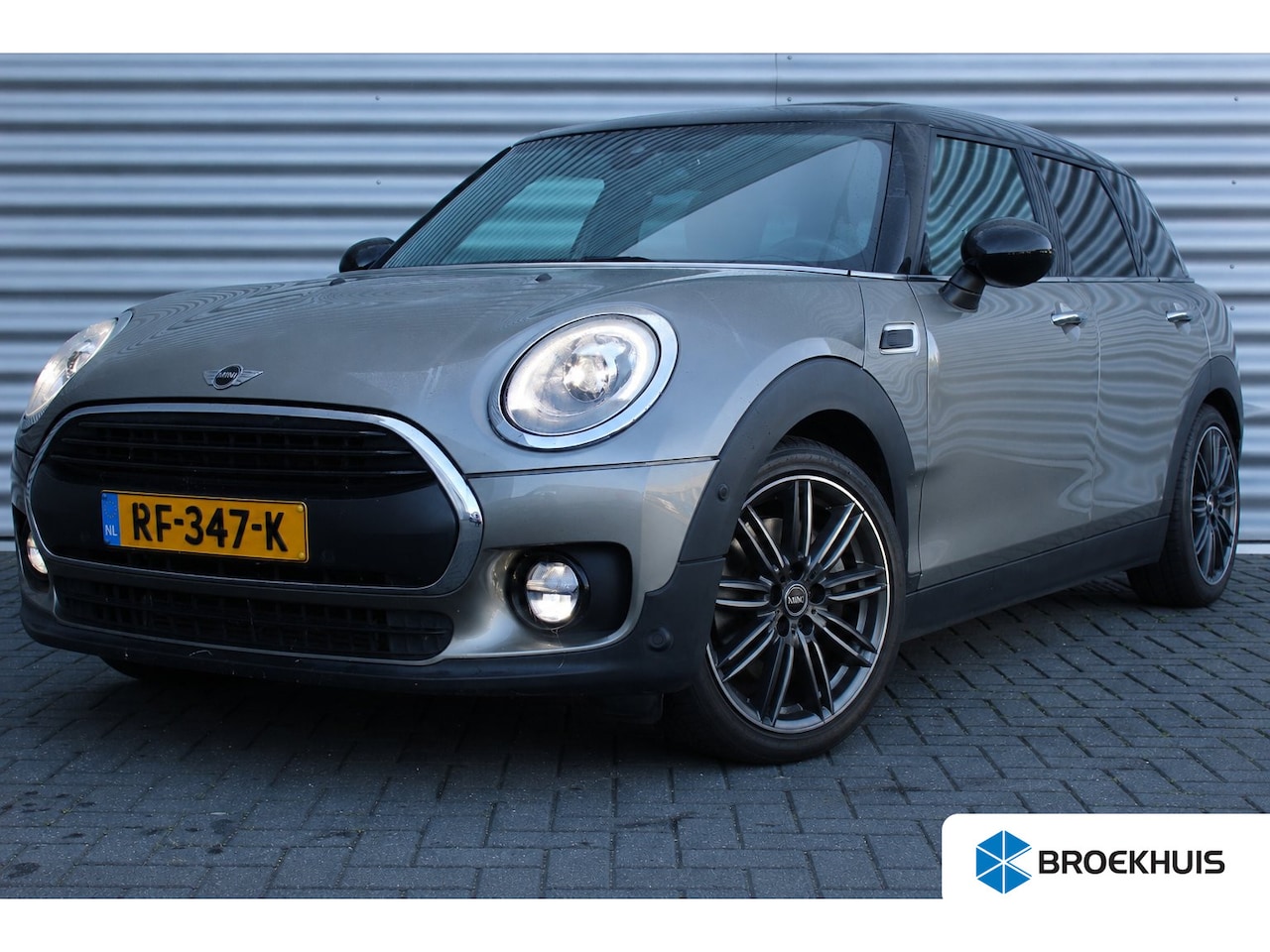 MINI Clubman - Cooper 1.5 100PK ONE BUSINESS AUTOMAAT / NAVI / CLIMA / LED / PDC / 18" LMV / BLUETOOTH / - AutoWereld.nl