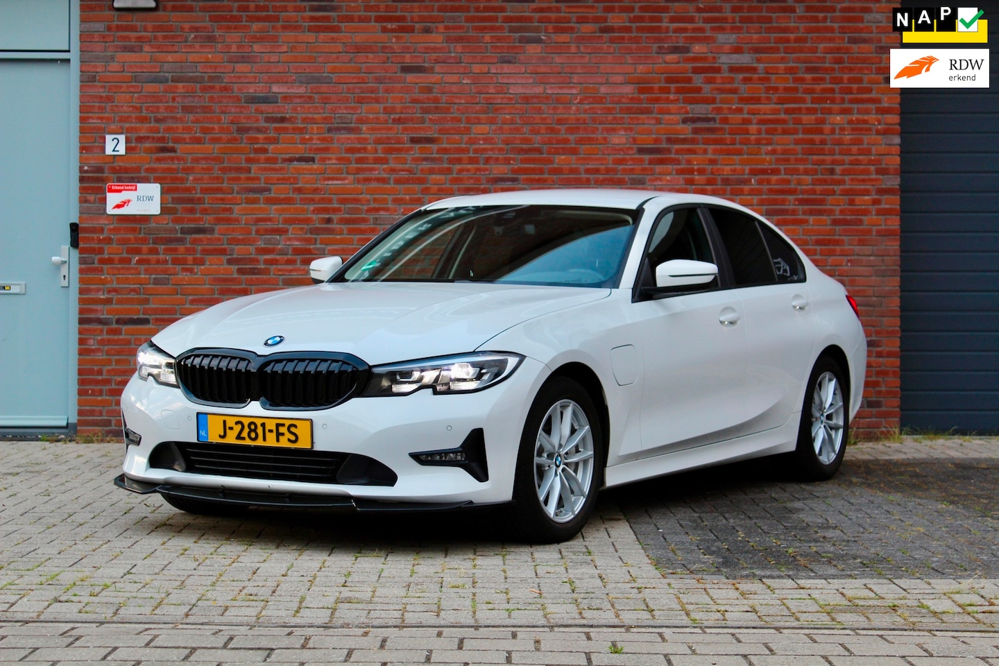 BMW 3-serie - 330e | Virtual | Camera | NAP | 292PK - AutoWereld.nl