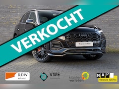 Audi Q5 - 50 TFSI e S edition Black & Black