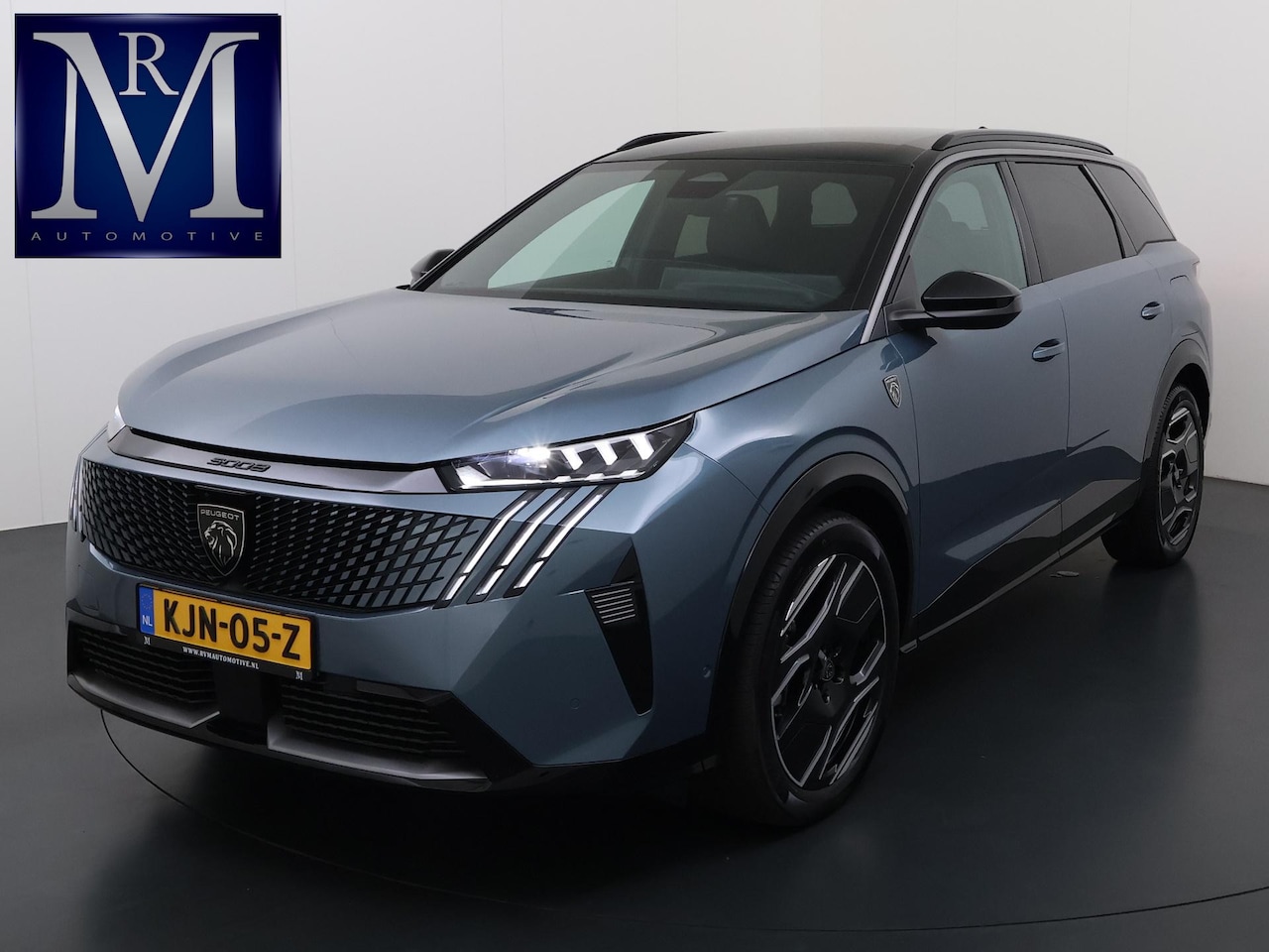 Peugeot e-5008 - GT 73 kWh SOH 95%| 7 PERSOONS | COMPLEET UITGEVOERD| STOEL VENTILATIE |WARMTEPOMP| ADAPTIE - AutoWereld.nl