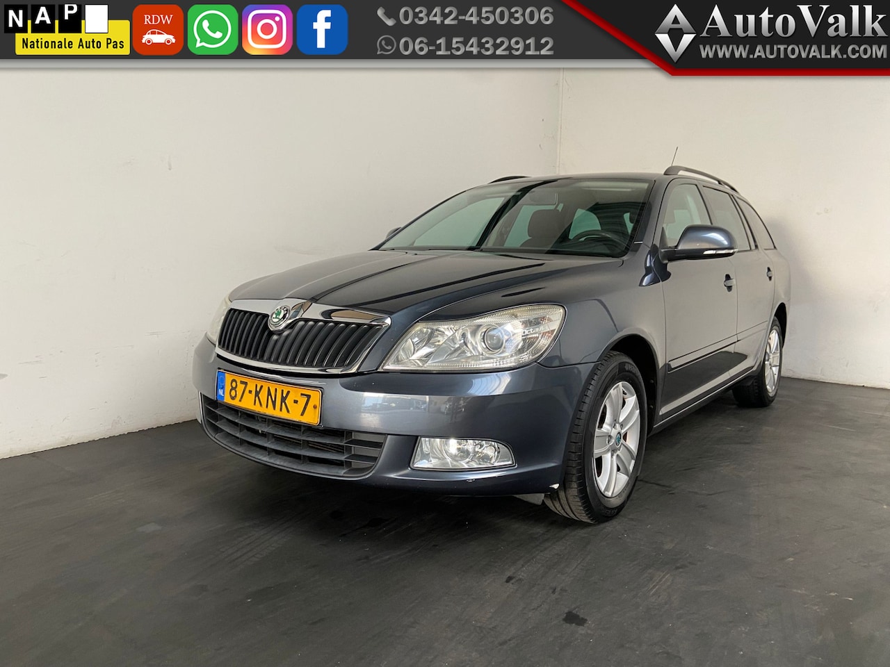 Skoda Octavia Combi - 1.4 TSI Ambition. APK 01-2027.Trekhaak! - AutoWereld.nl