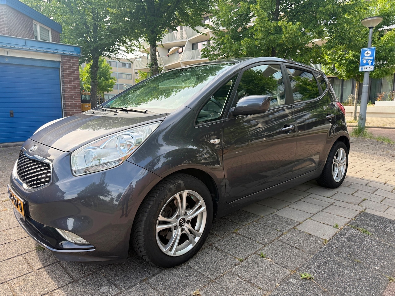 Kia Venga - 1.6 CVVT AUTOMAAT DynamicLine Airco - AutoWereld.nl