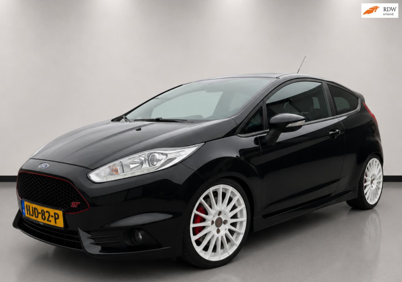 Ford Fiesta - 1.6 ST2 Recaro Navigatie Camera O.Z. - AutoWereld.nl