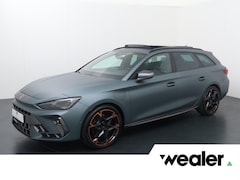 CUPRA Leon Sportstourer - 1.5 TSI e-Hybrid VZ Performance | 272 PK | SoH 94% | Panoramadak | Matrix LED koplampen |