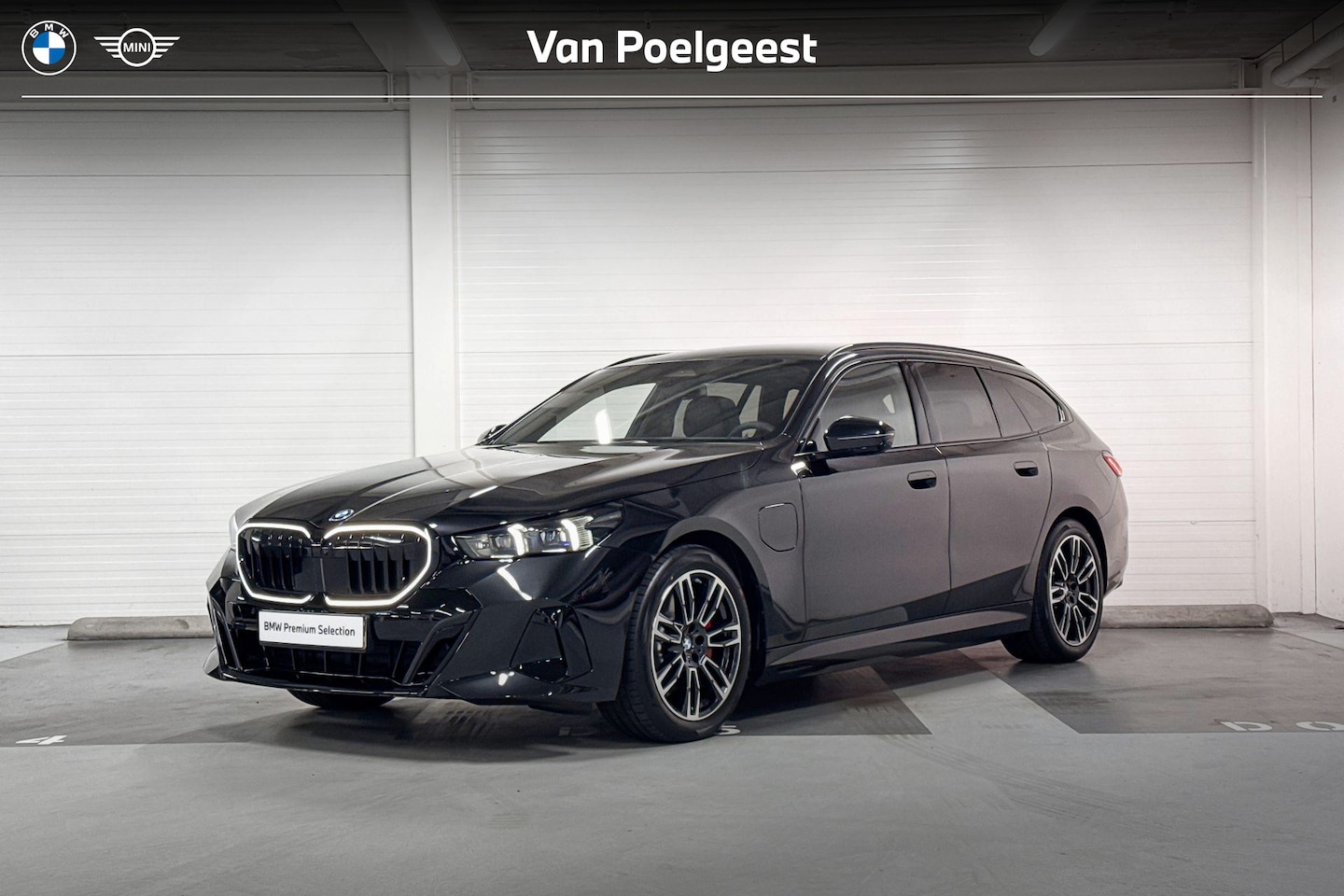 BMW 5-serie Touring - 530e | M-Sport Pro | Travel Pack | Innovation Pack | Comfort Pack | Driving Assistant Plus - AutoWereld.nl