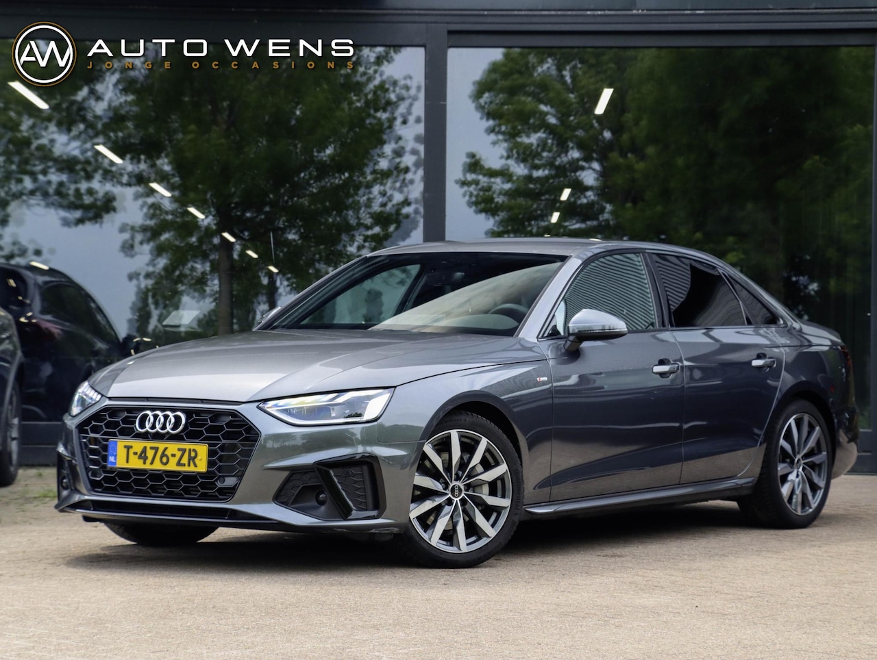 Audi A4 Limousine - 40 TFSI S edition Competition 204pk Bang & Olufsen Sportstuur 1e eigenaar 33.750km - AutoWereld.nl