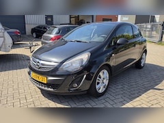 Opel Corsa - 1.2-16V Design Edition Navi, Bluetooth, Stoel/stuur verwarming,