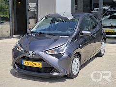 Toyota Aygo - 1.0 VVT-i x-play Automaat Carplay Cam