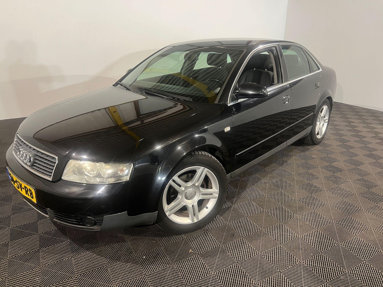 AUDI 8E