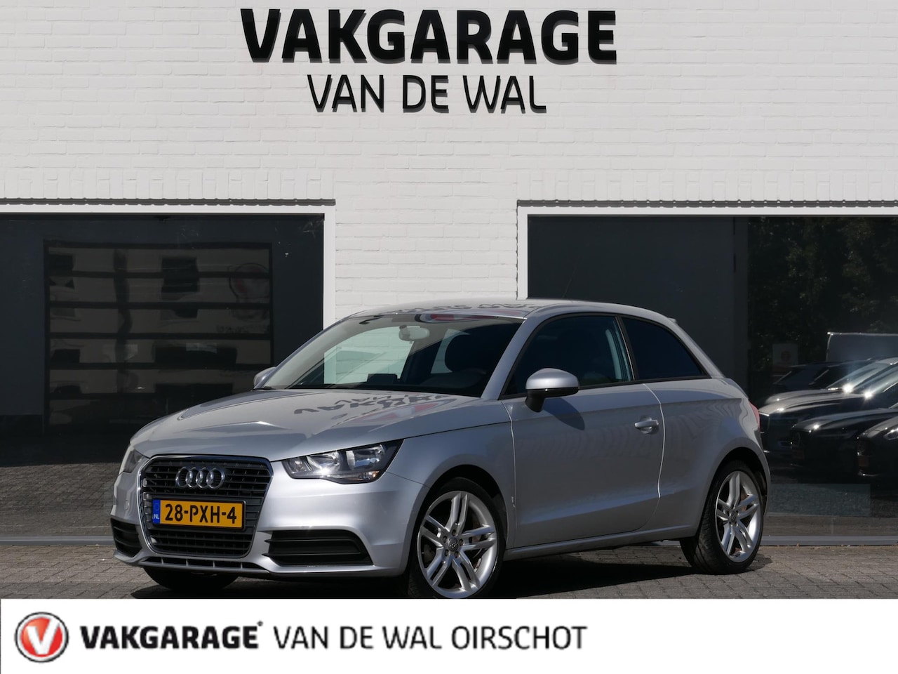 Audi A1 - 1.2 TFSI Attraction Pro Line Business | Navigatie | Airco | S-line lichtmetalen velgen | R - AutoWereld.nl