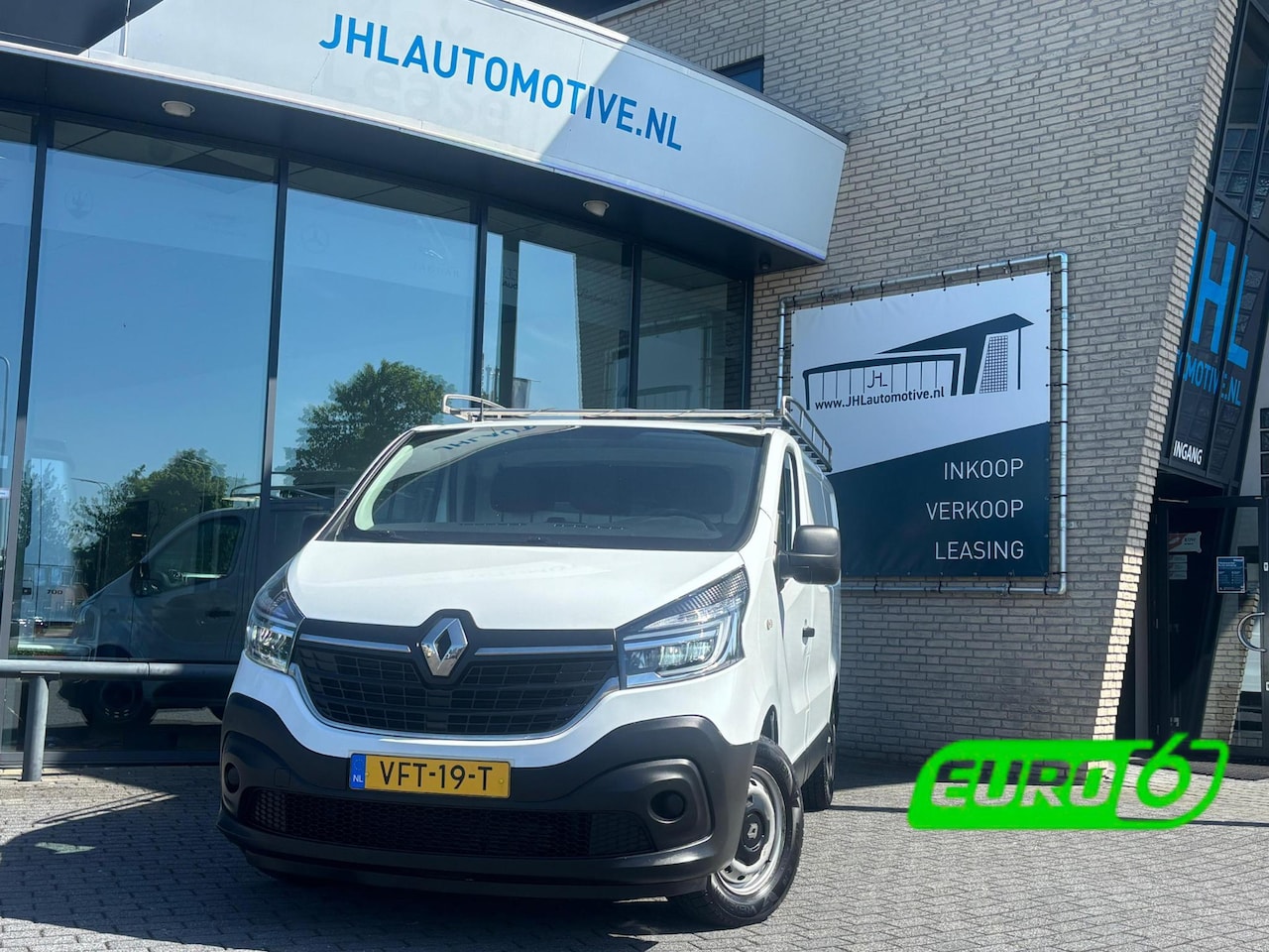 Renault Trafic - 1.6 dCi 95 T27 L1H1*A/C*HAAK*CRUISE*TEL*3PERS*LED* - AutoWereld.nl