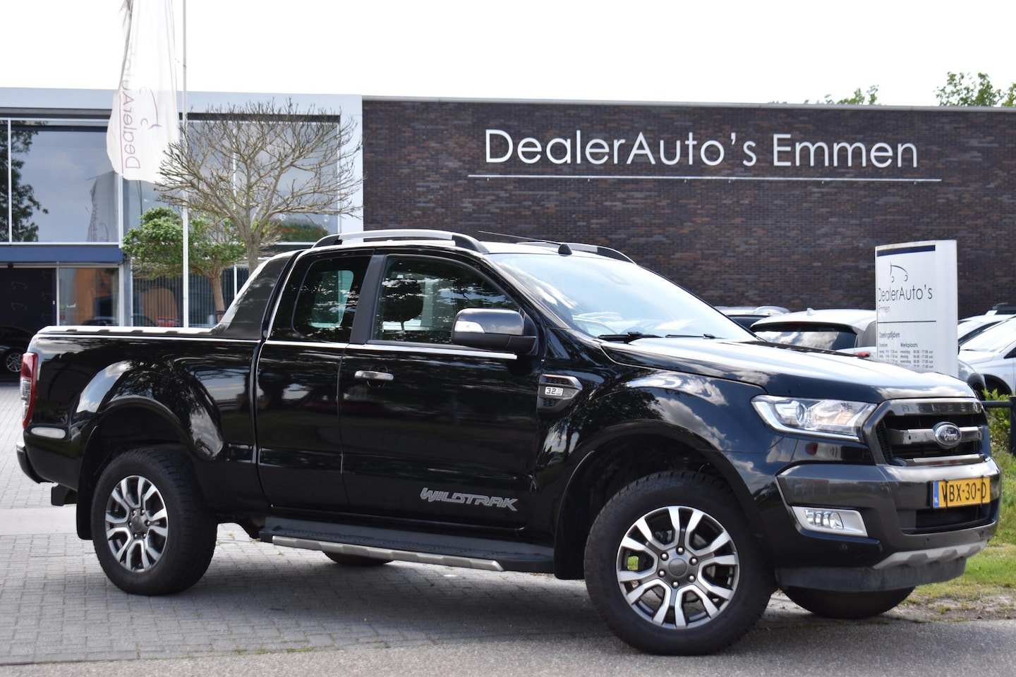 Ford Ranger - 3.2 TDCi Wildtrak ECC LMV NAVIGATIE CRUISE - AutoWereld.nl