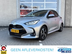 Toyota Yaris - 1.5 Hybrid 115 Dynamic Comfort|Parkeersensoren|Camera|Dodehoek|Stoelvew.|Stuurverw.|Apple
