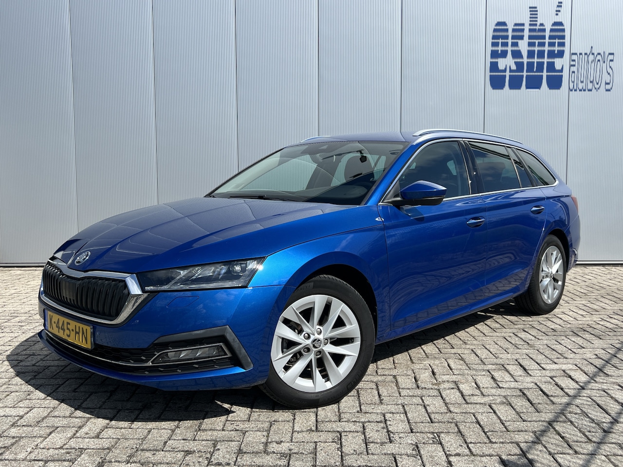 Skoda Octavia Combi - 1.5 TSI 150 pk First Edition Trekhaak Navi Led Matrix Stoelverwarming Adaptieve Cruise ACC - AutoWereld.nl