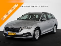 Skoda Octavia Combi - 1.0 e-TSI Ambition Automaat Trekhaak Keyless Apple Carplay