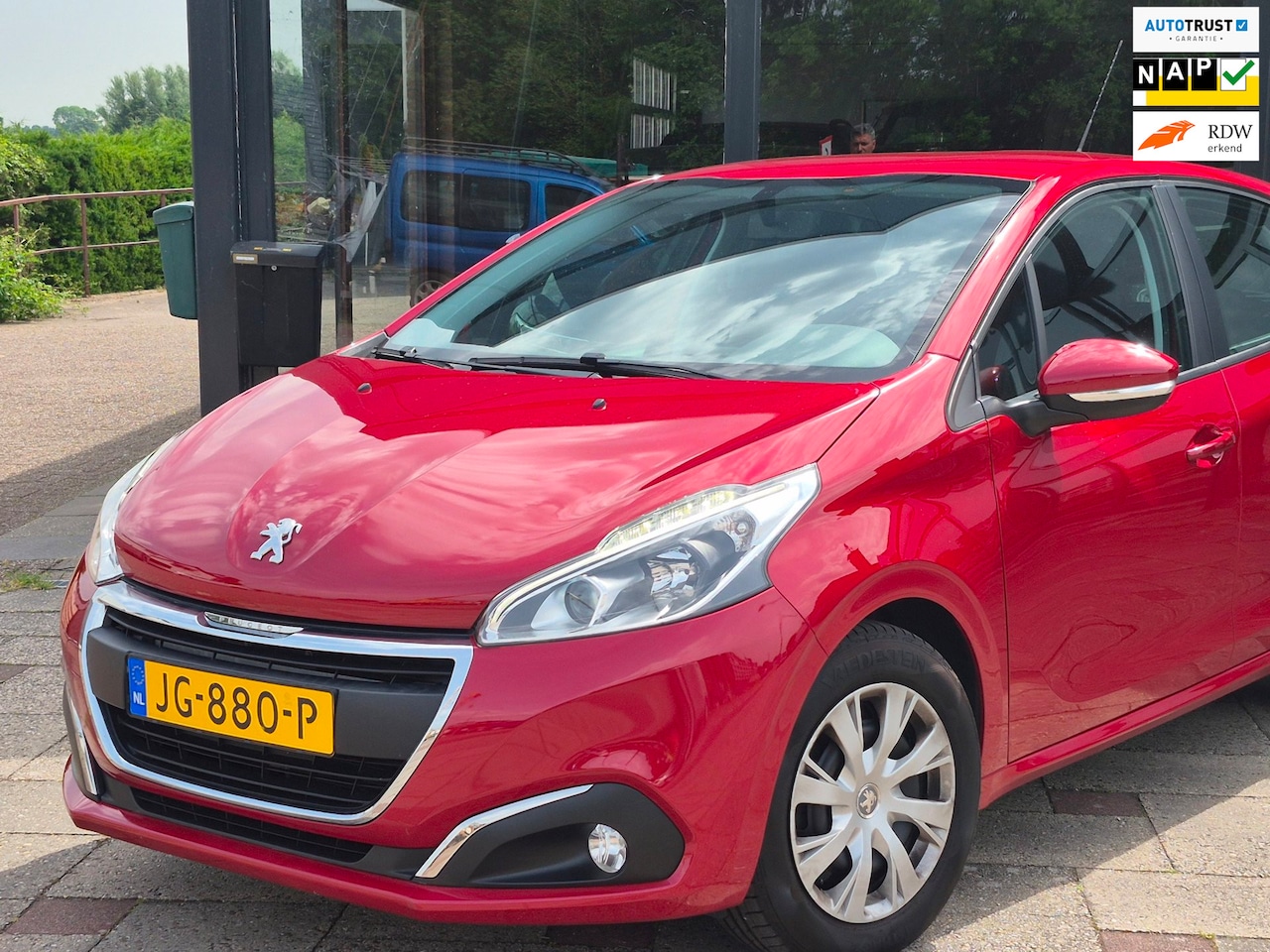 Peugeot 208 - 1.2 PureTech Blue Lion Navigatiei - AutoWereld.nl