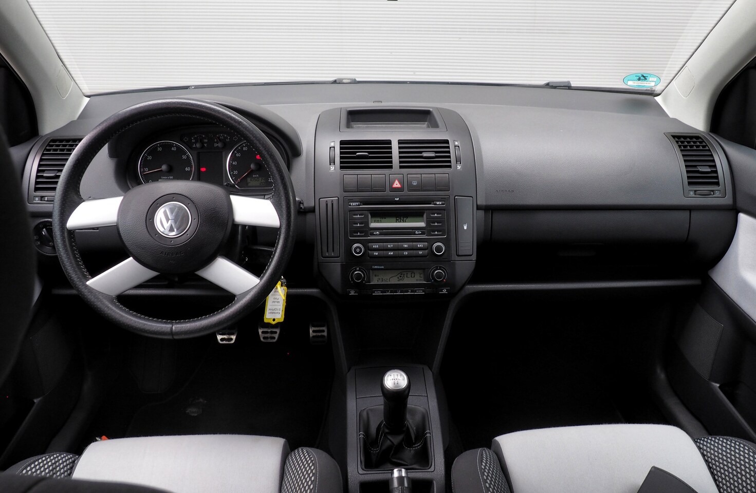 Volkswagen Polo - Cross 1.4 16V CLIMA CRUISE LM VELGEN ELEK. PAKKET