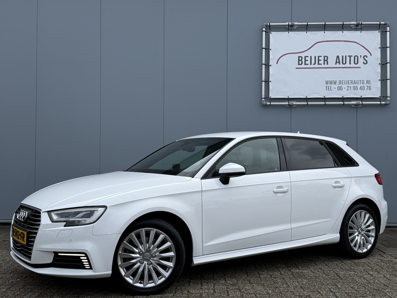 Audi A3 Sportback - 1.4 e-tron Sport Automaat Navigatie/Camera/LED. - AutoWereld.nl