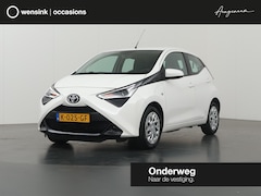 Toyota Aygo - 1.0 VVT-i x-play | Airco | Apple Carplay/Android Auto | Parkeercamera | Bluetooth |