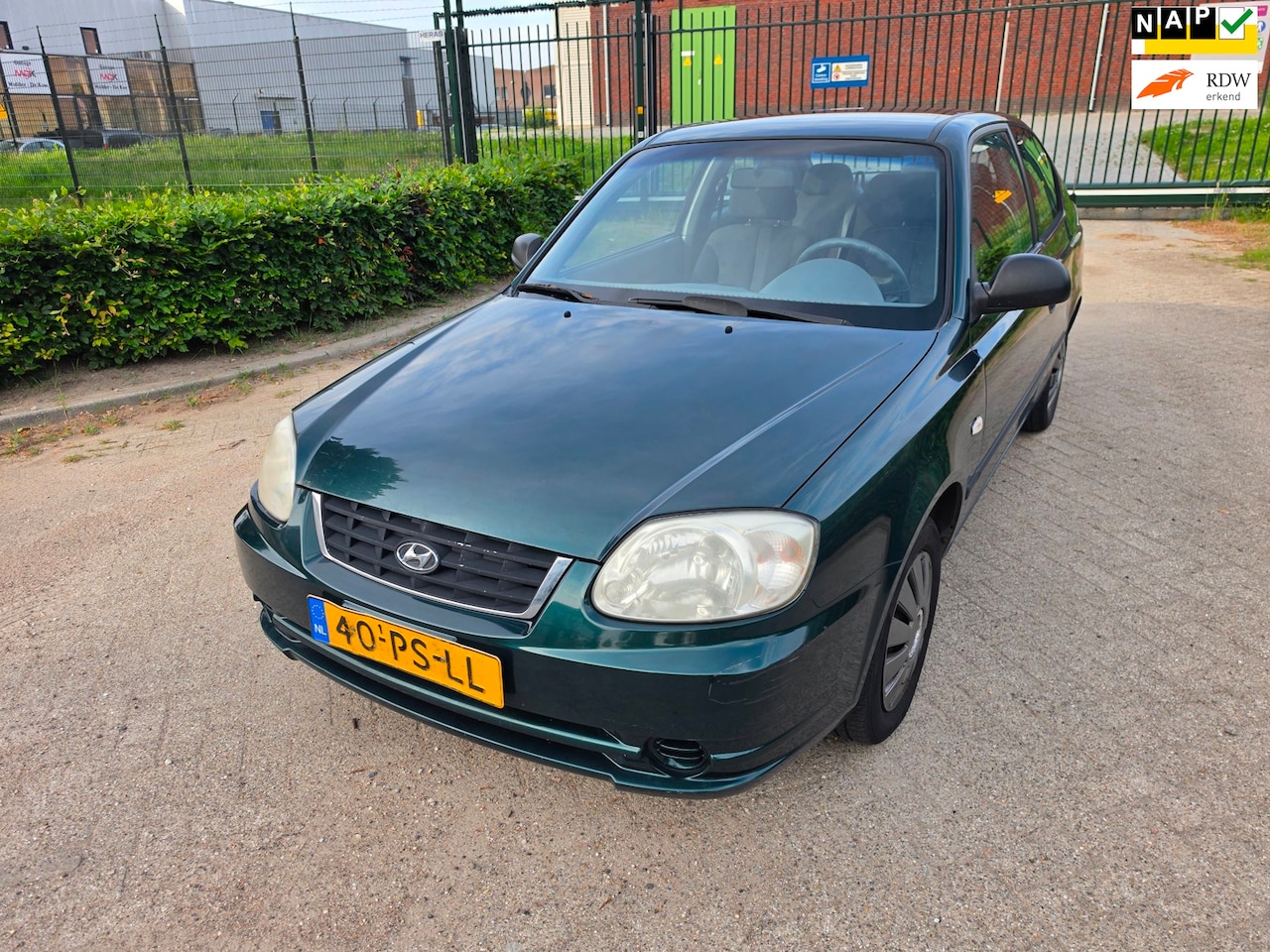 Hyundai Accent - 1.3i Active AIRCO NAP INRUILKOOPJE! - AutoWereld.nl