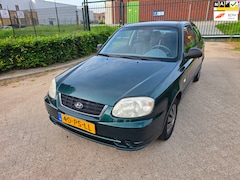 Hyundai Accent - 1.3i Active AIRCO NAP INRUILKOOPJE