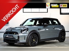 MINI Electric - Classic 33 kWh | Apple Carplay | Stuurwielverwarming | Camera | NL auto | 1e eigenaar | BT