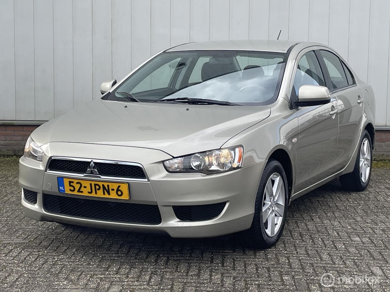 Mitsubishi Lancer Sports Sedan - 1.8 Invite | Org NL Auto | NAP | 2e eigenaar | Airco | Cruise control | Trekhaak | - AutoWereld.nl