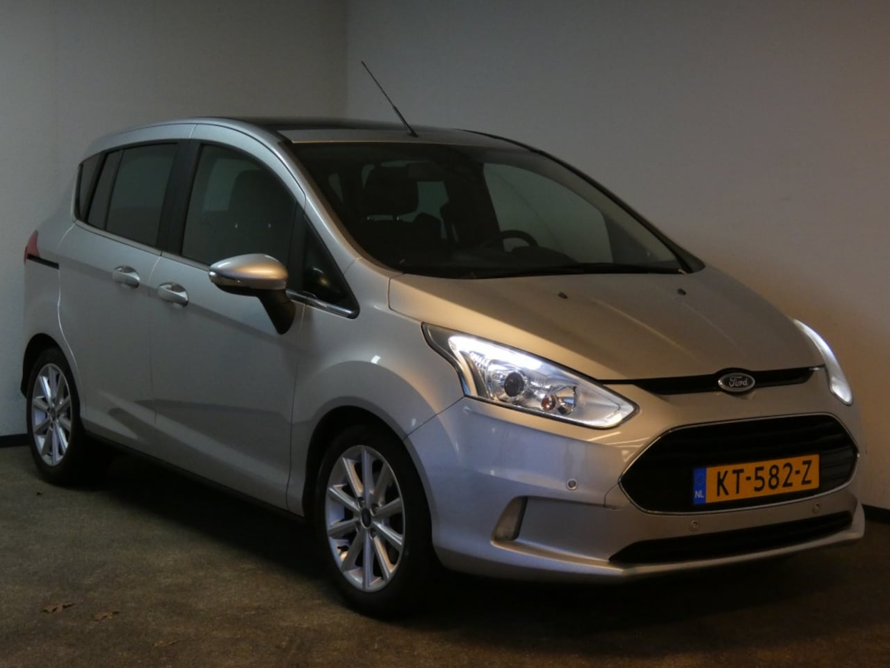 Ford B-Max - 1.0 EcoB. Titanium Nwe APK PANO - AutoWereld.nl