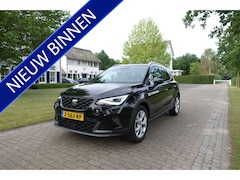 SEAT Arona - 1.0 TSI FR Business Intense | Trekhaak | ACC | CarPlay | Camera | Stoelverwarming |